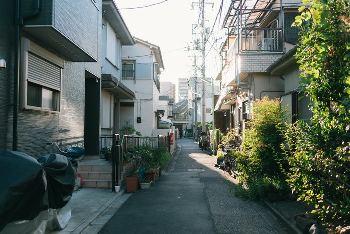 Shadows in the Alley