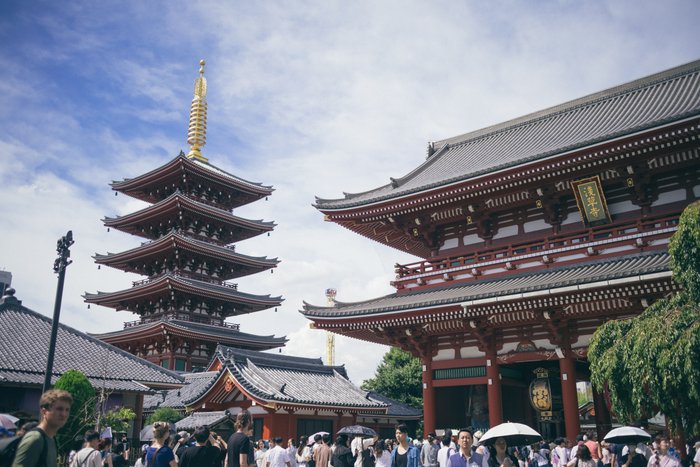 Harmony of Faith and Crowds